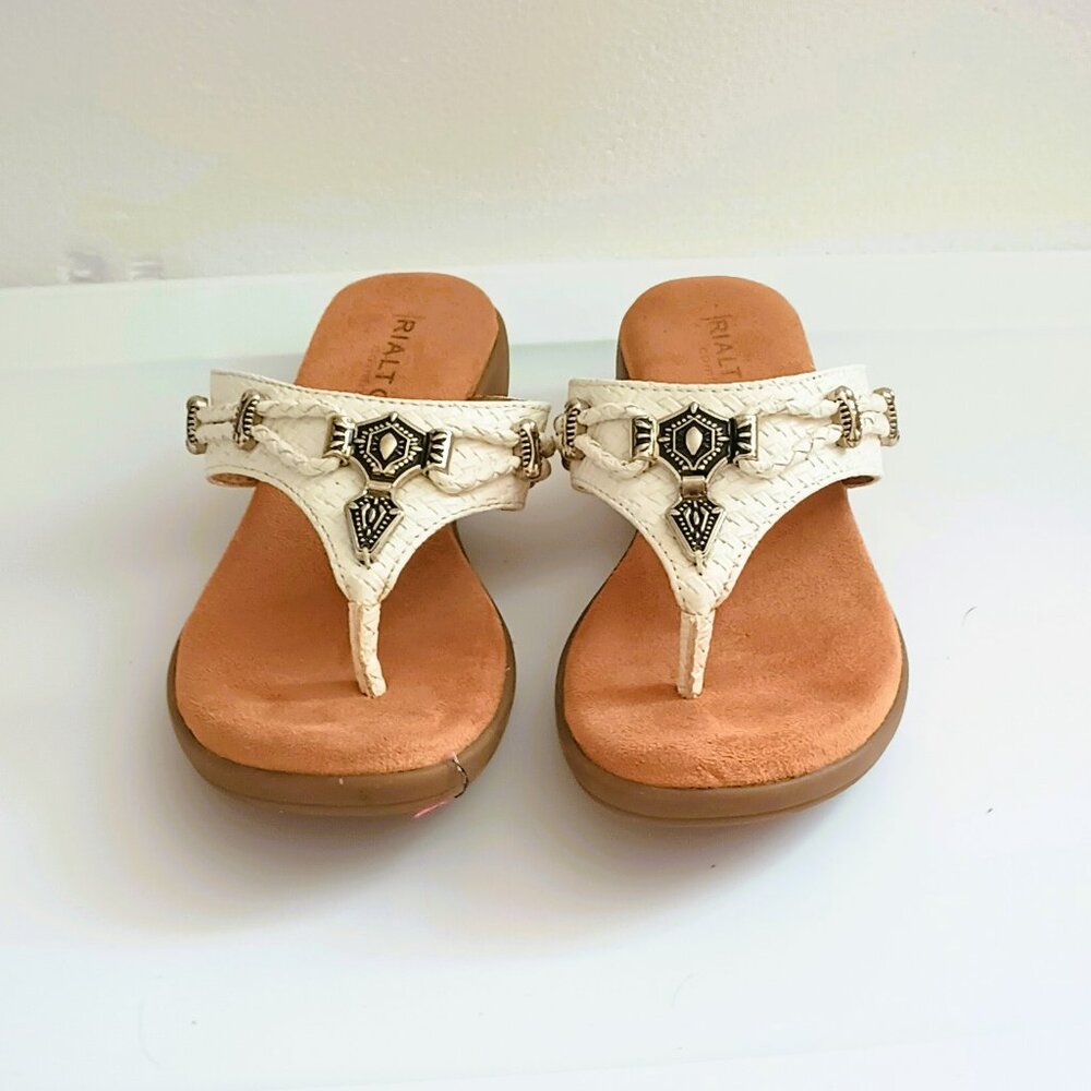 Women's White Thong Boho Sandals 6 with Silver Tone Metal Charm Accents